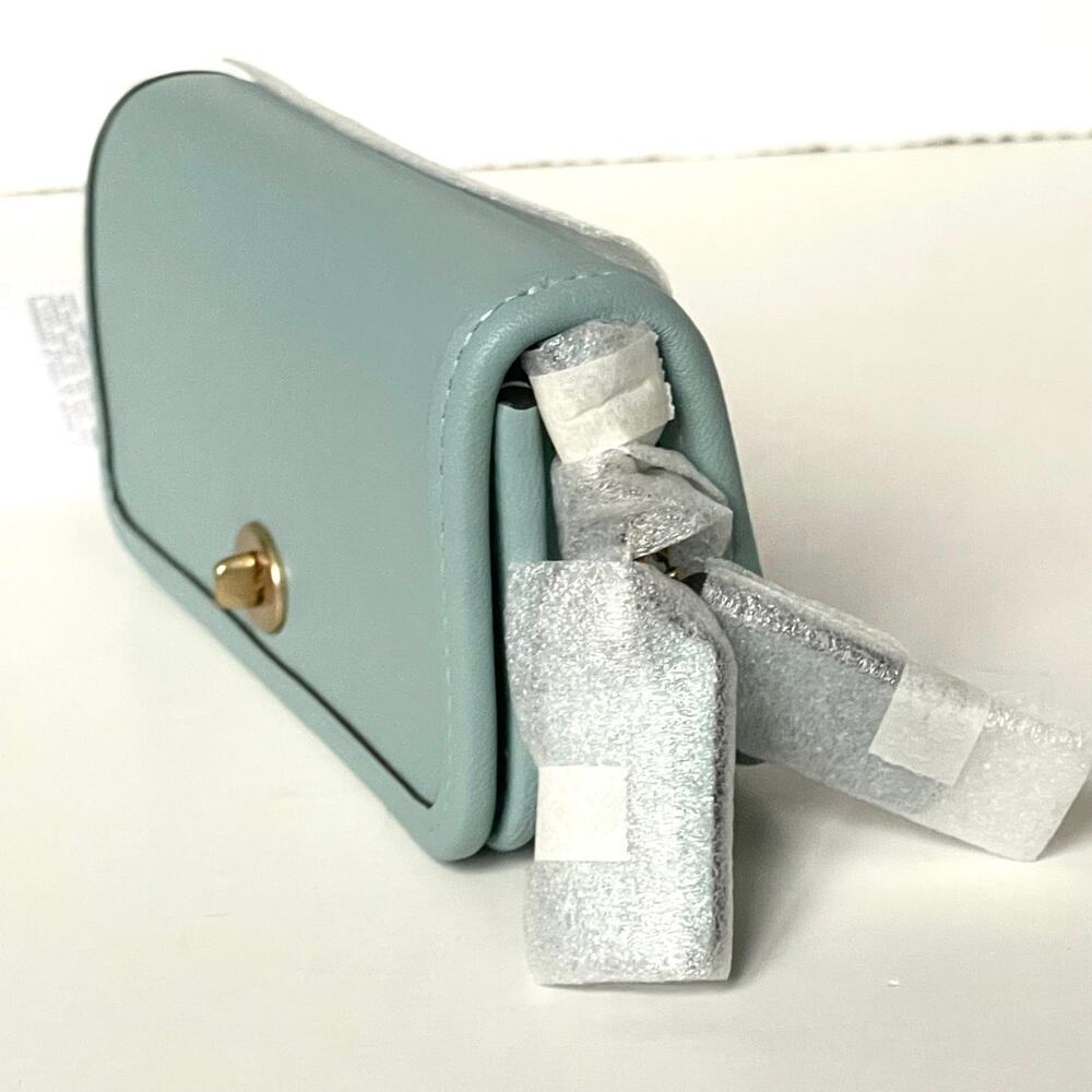 Coach Mini Dinky 14 Crossbody Bag Light Blue Leather Gold Chain CZ108 - Picture 6 of 12